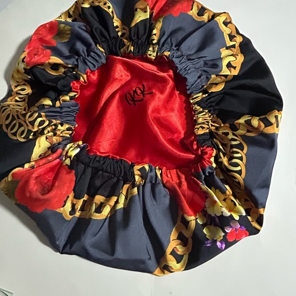 Leopard print red satin lining bonnets for adults - Picture 2 of 2